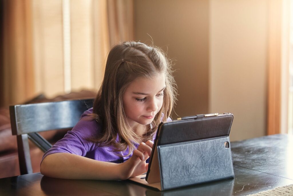 Privacy team reviewing child-facing transparency, settings and parental routes for an online service.